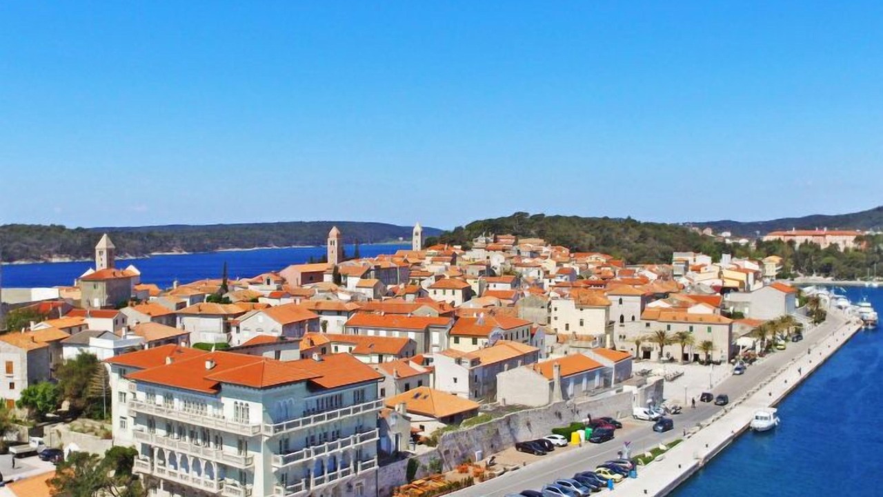 Photo of Outdoor in Banjol