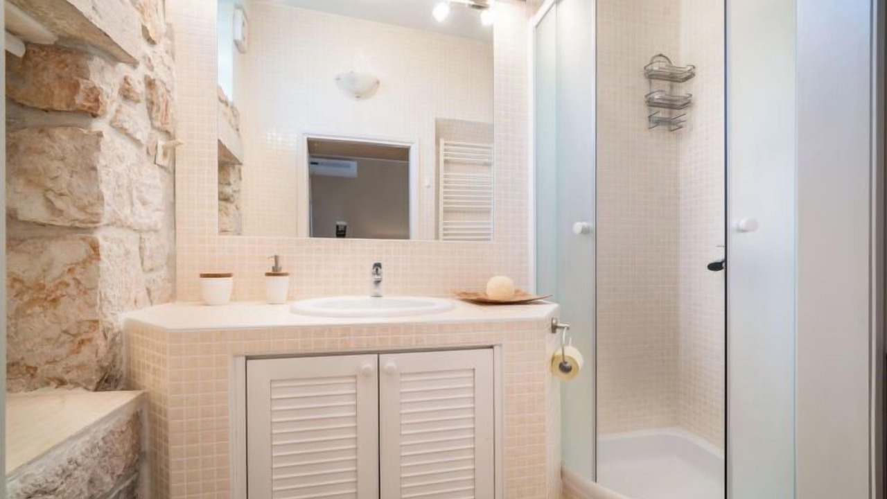 Photo of Bathroom in Grizane