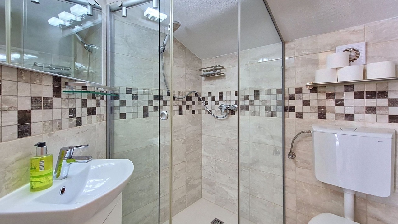 Photo of Bathroom in Okrug Gornji