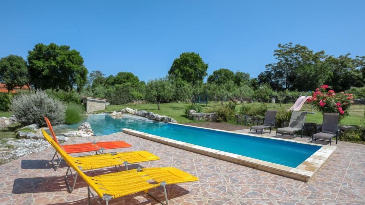 Photo of Outdoor in Bratulici