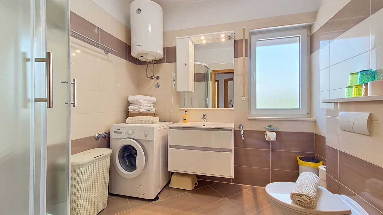 Photo of Bathroom in Okrug Gornji