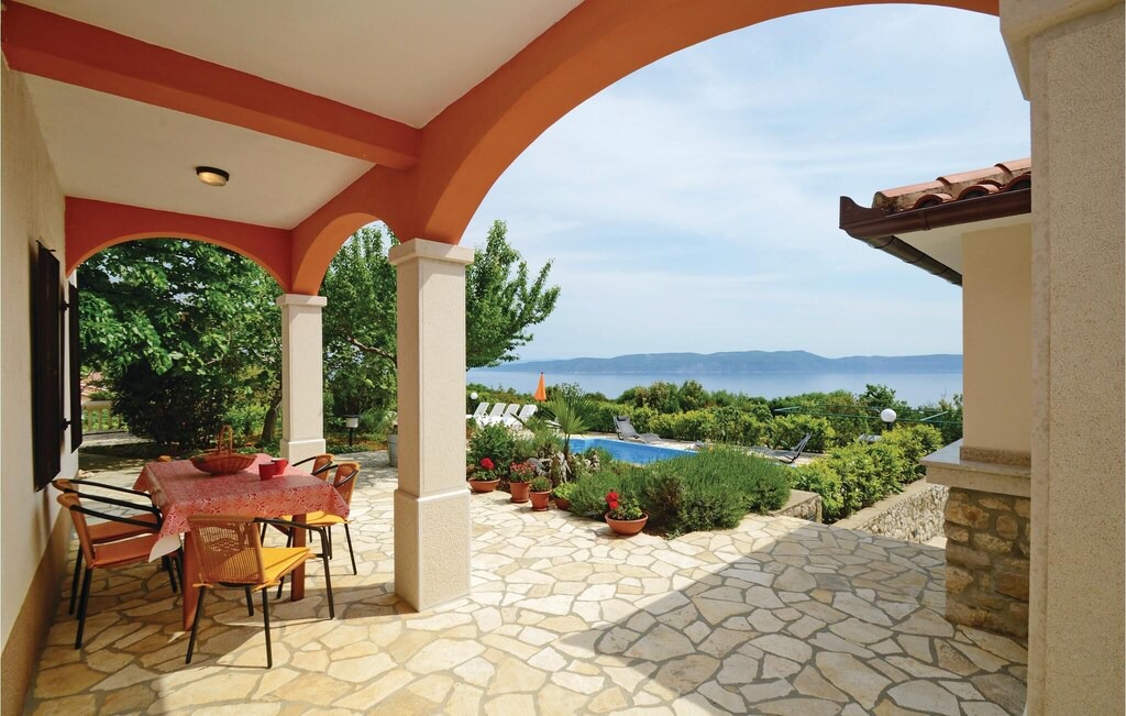 Photo of Patio Balcony in Crni