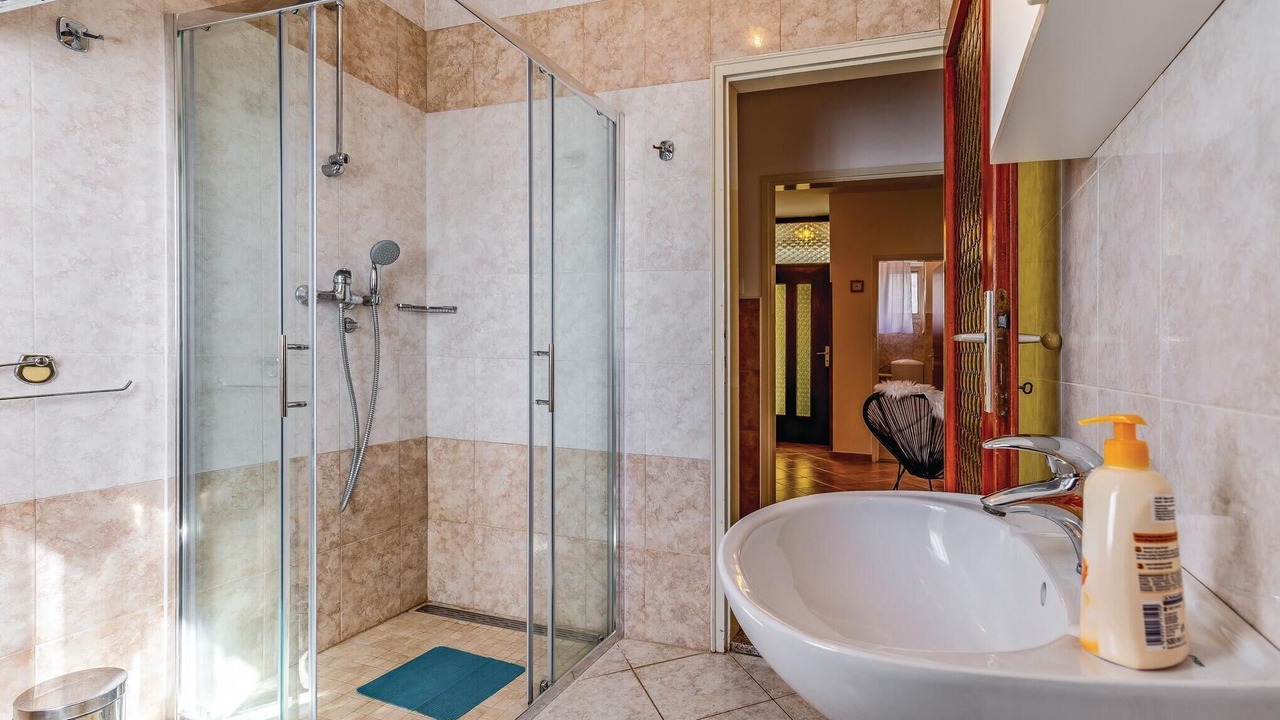 Photo of Bathroom in Medulin