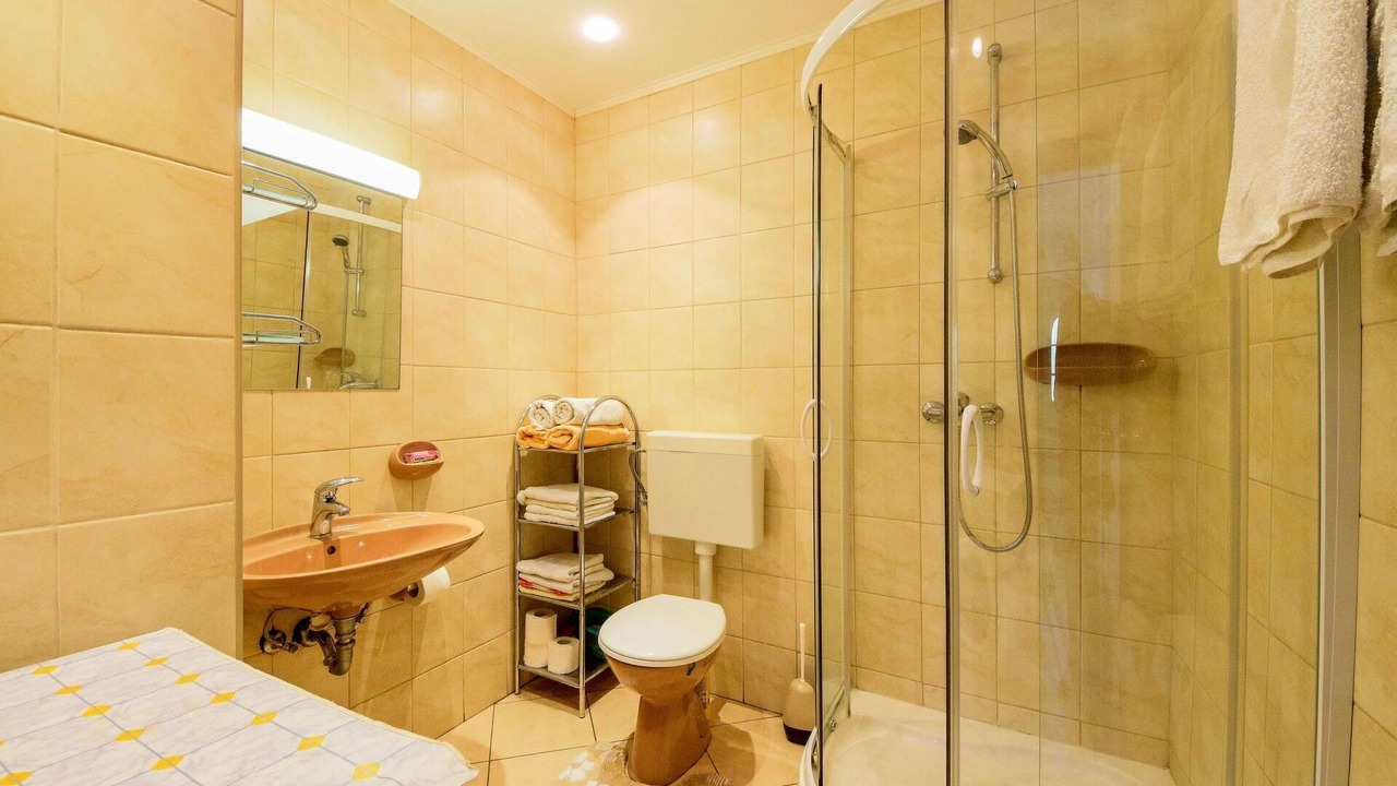 Photo of Bathroom in Zagore