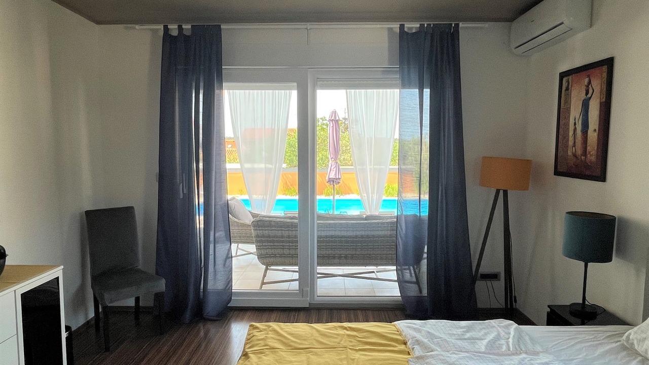 Photo of Bedroom in Rab