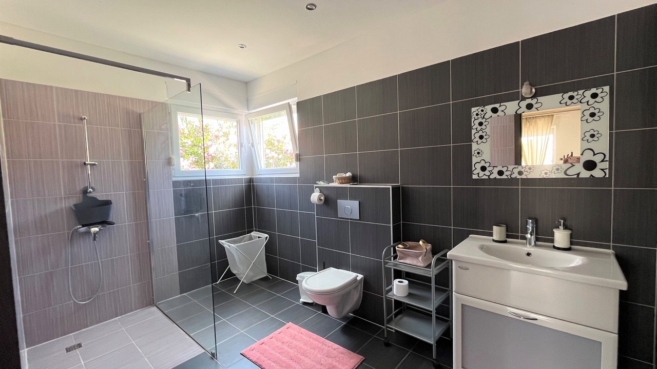 Photo of Bathroom in Rab