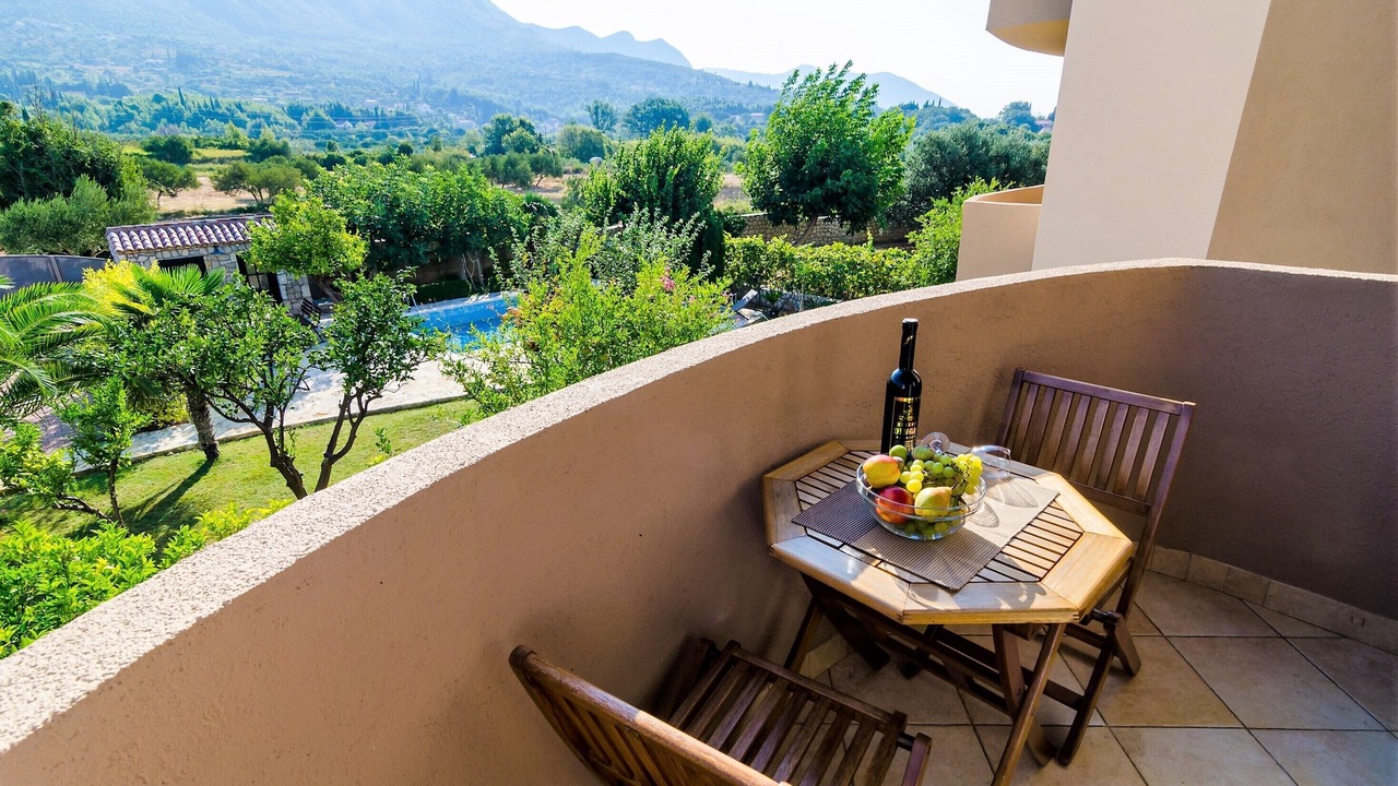 Photo of Patio Balcony in Celopeci