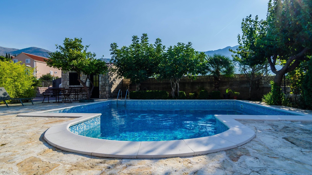 Photo of Outdoor in Celopeci