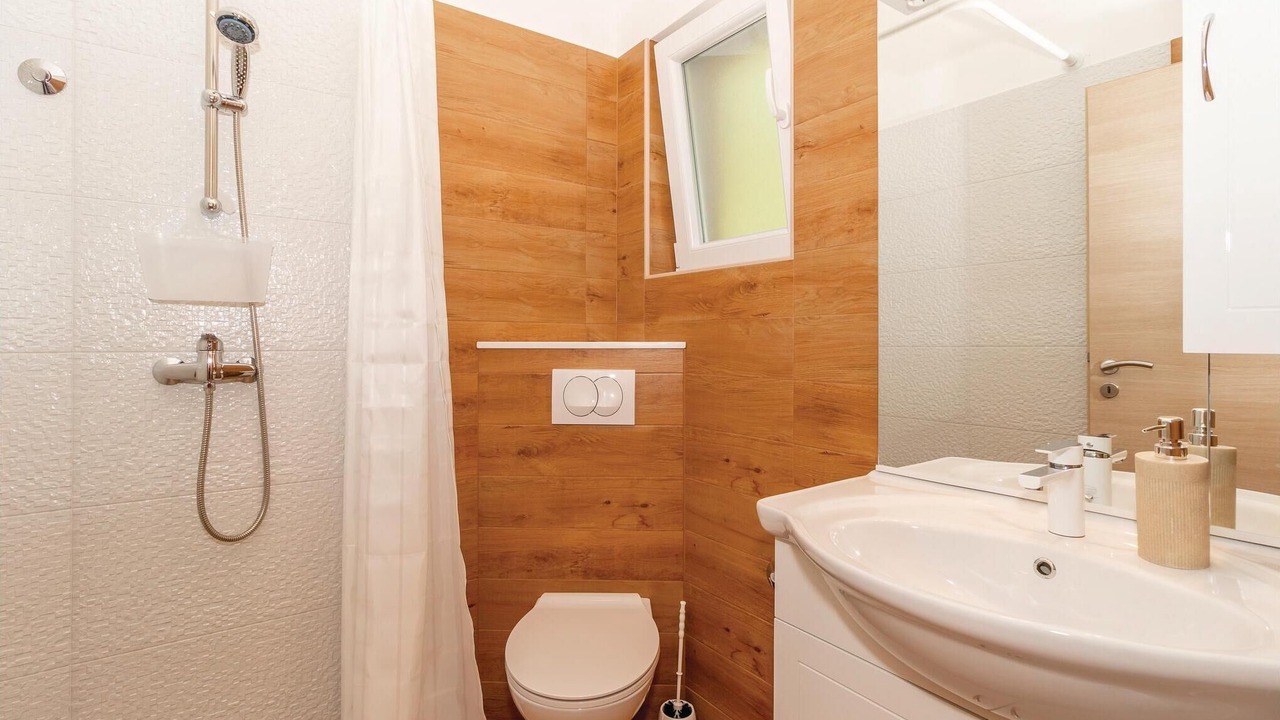 Photo of Bathroom in Smrika