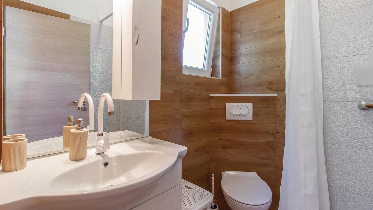 Photo of Bathroom in Smrika