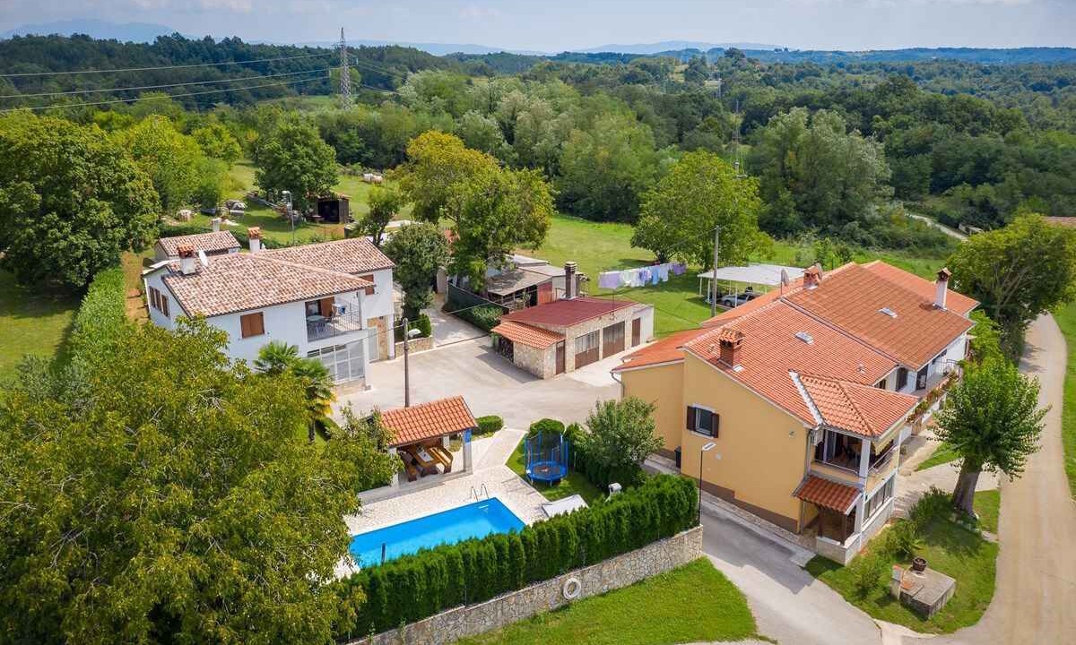 Photo of Outdoor in Lindar