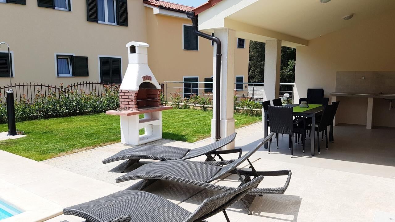 Photo of Outdoor in Banjole