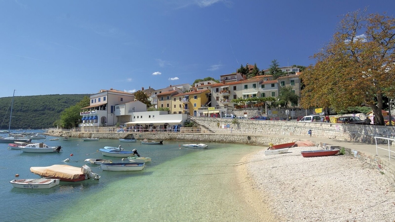 Photo of Others in Labin