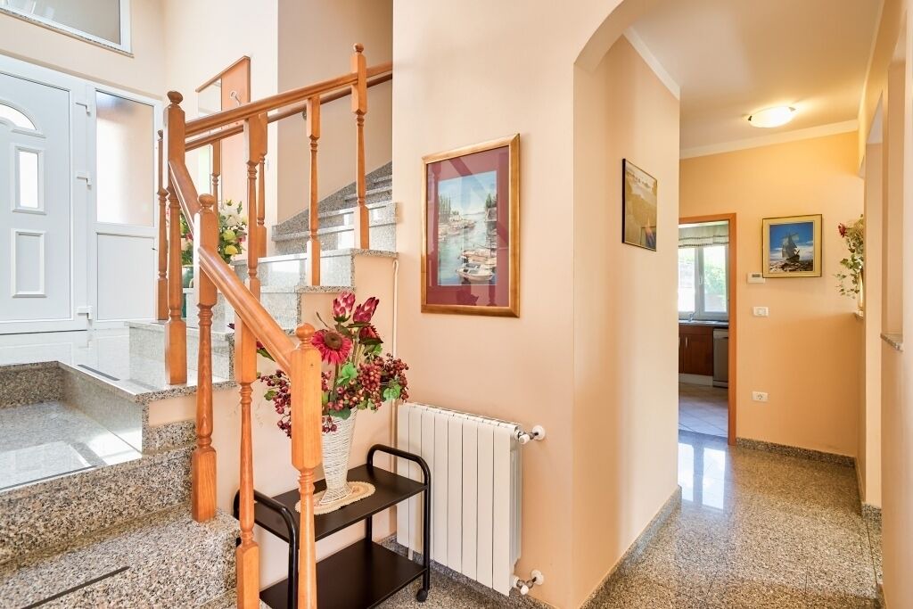 Photo of Others in Labin