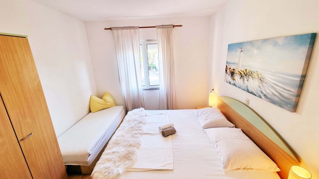 Photo of Bedroom in Supetarska Draga