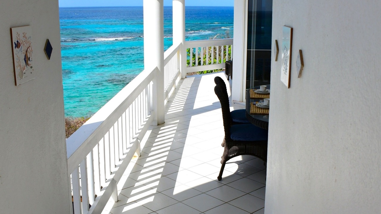 Photo of Patio Balcony in Island Harbour