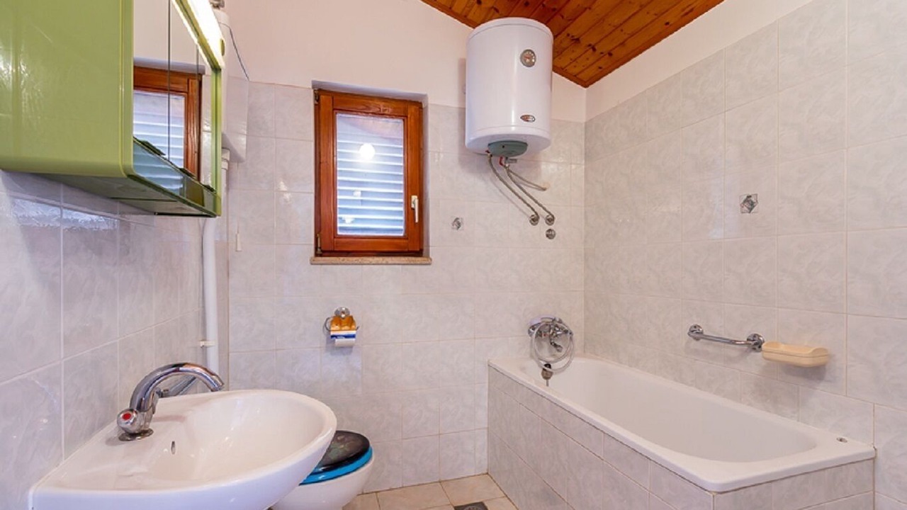 Photo of Bathroom in Vinkuran