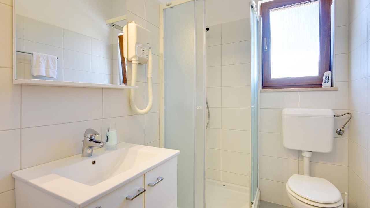 Photo of Bathroom in Vinkuran
