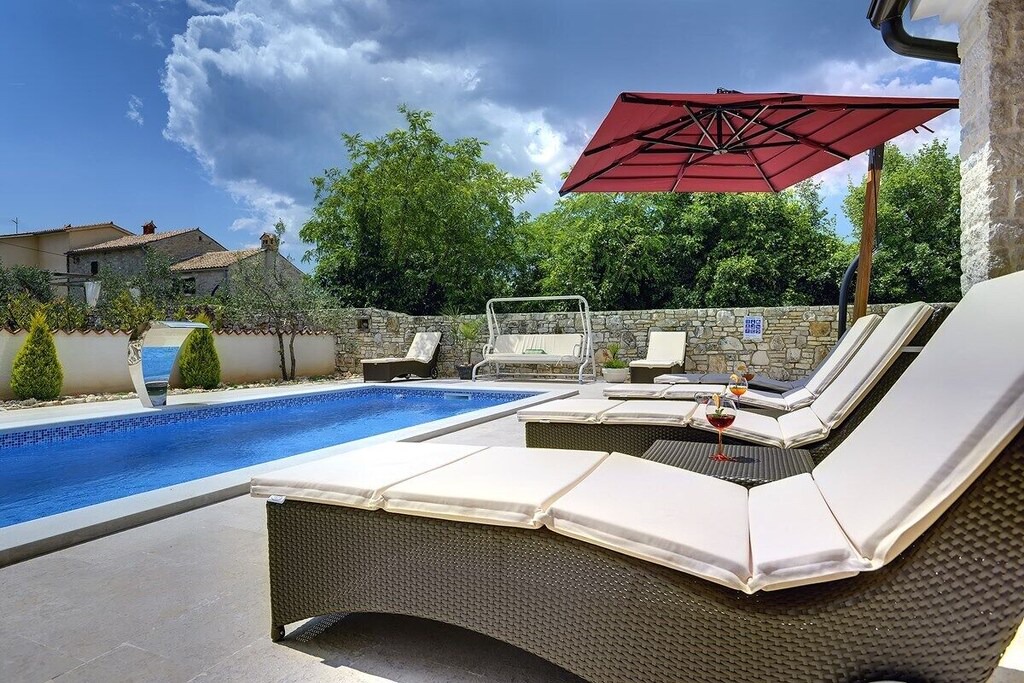 Photo of Outdoor in Bratulici