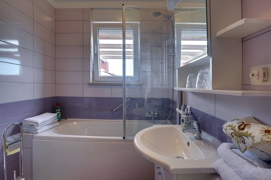 Photo of Bathroom in Bratulici