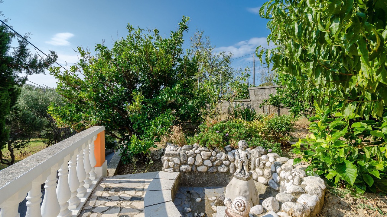 Photo of Outdoor in Palit