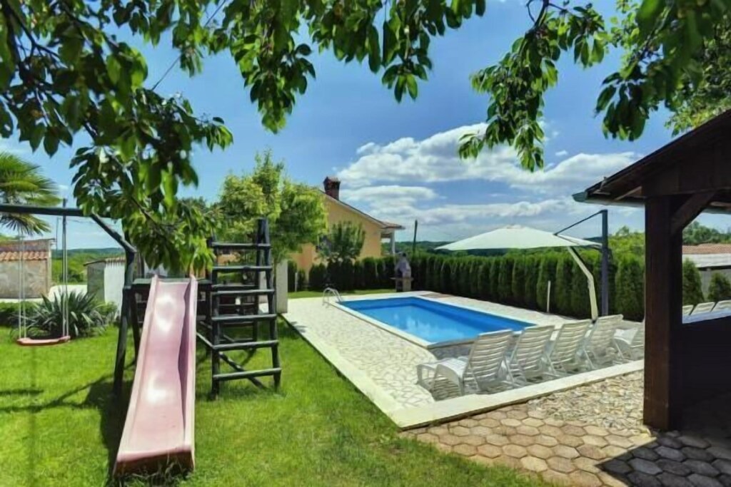 Photo of Outdoor in Lindar