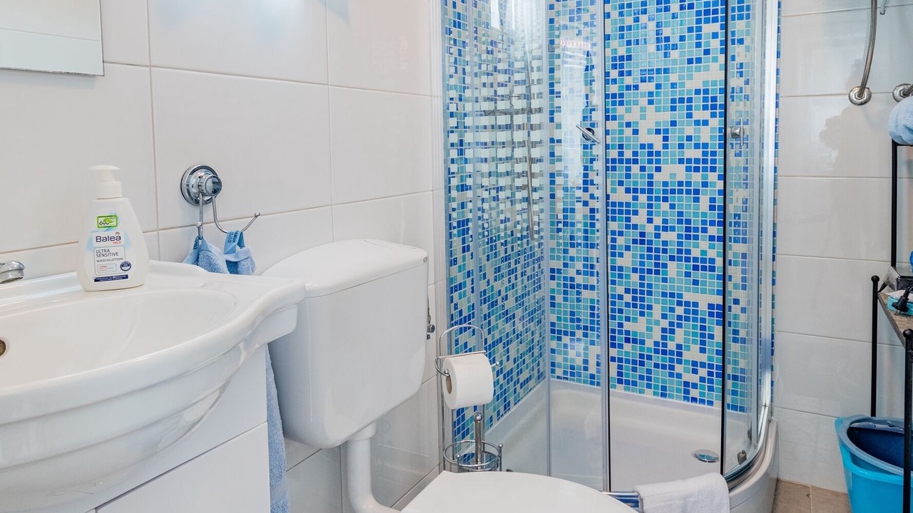 Photo of Bathroom in Bakar