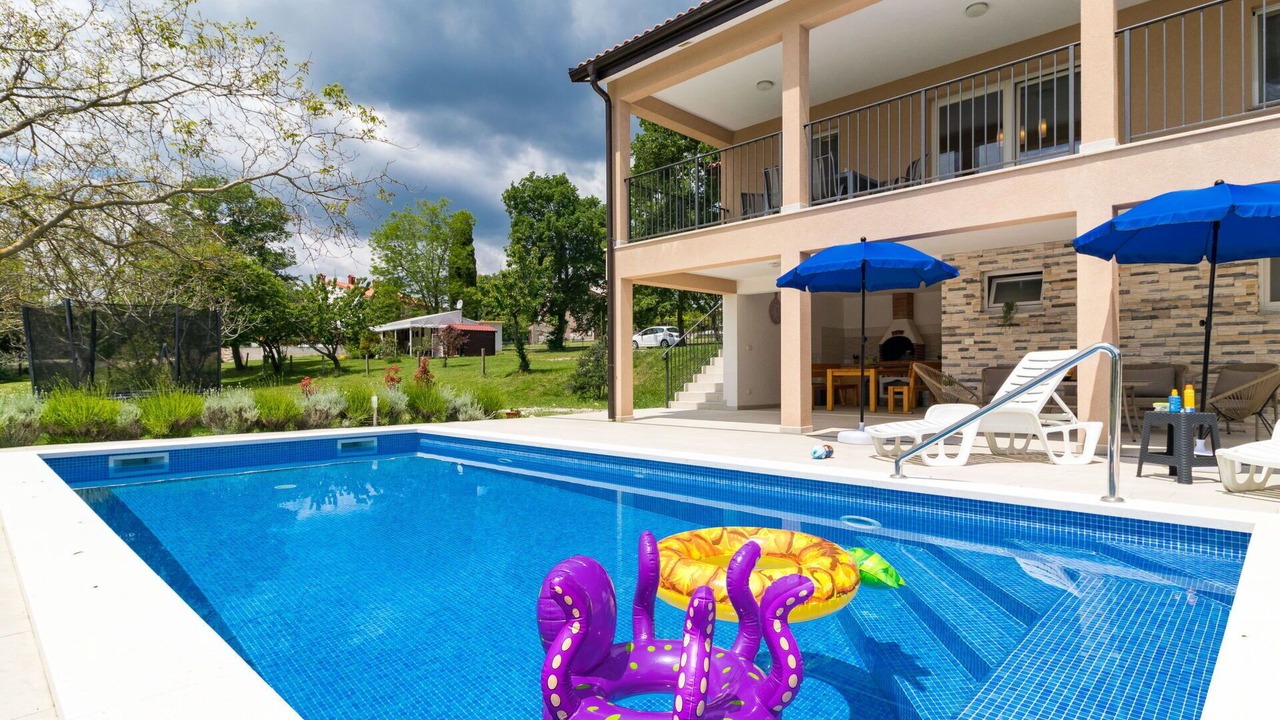 Photo of Outdoor in Vinez