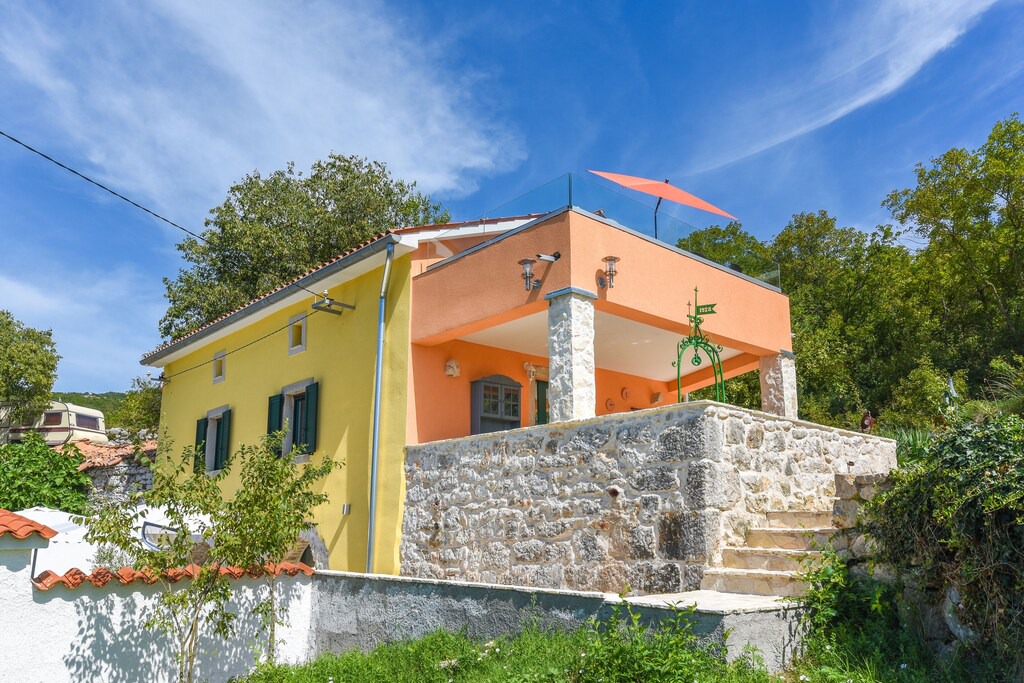 Photo of Buildings in Ripenda Kosi
