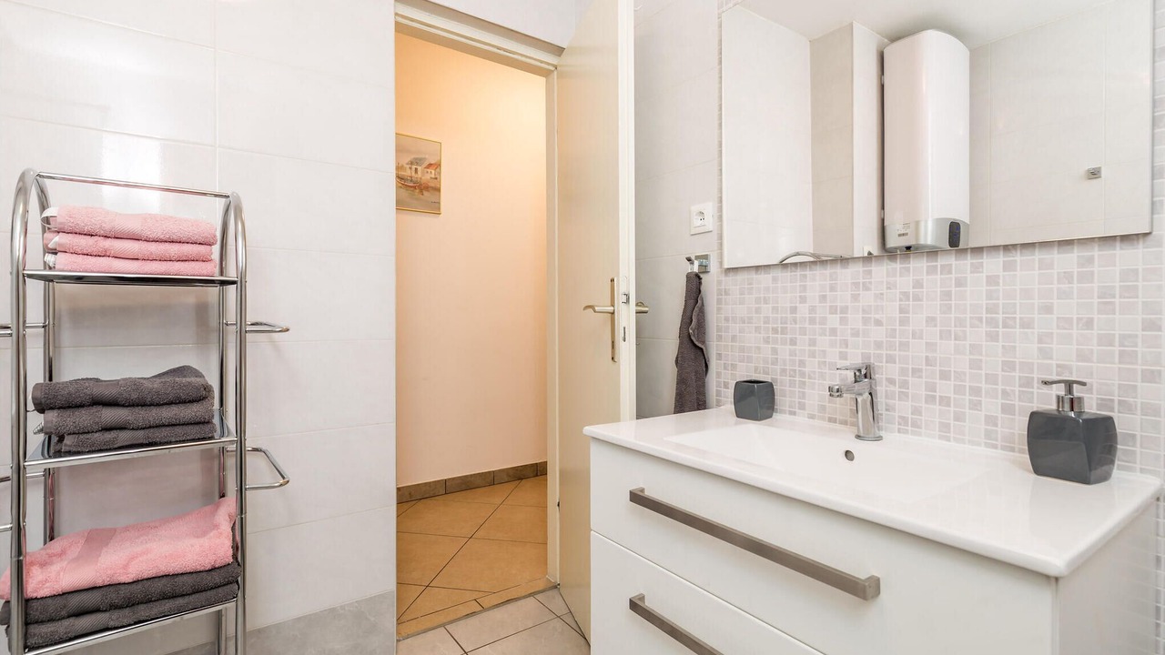 Photo of Bathroom in Banjol