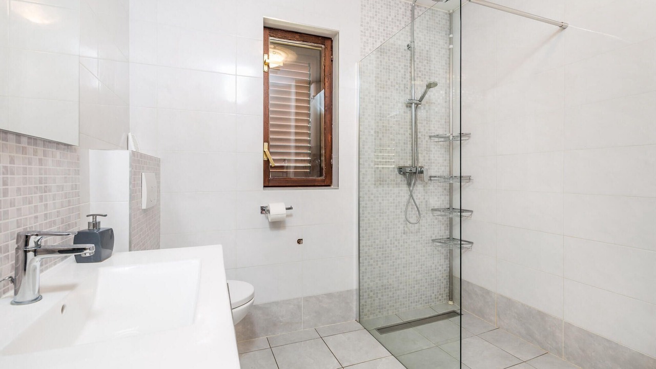 Photo of Bathroom in Banjol