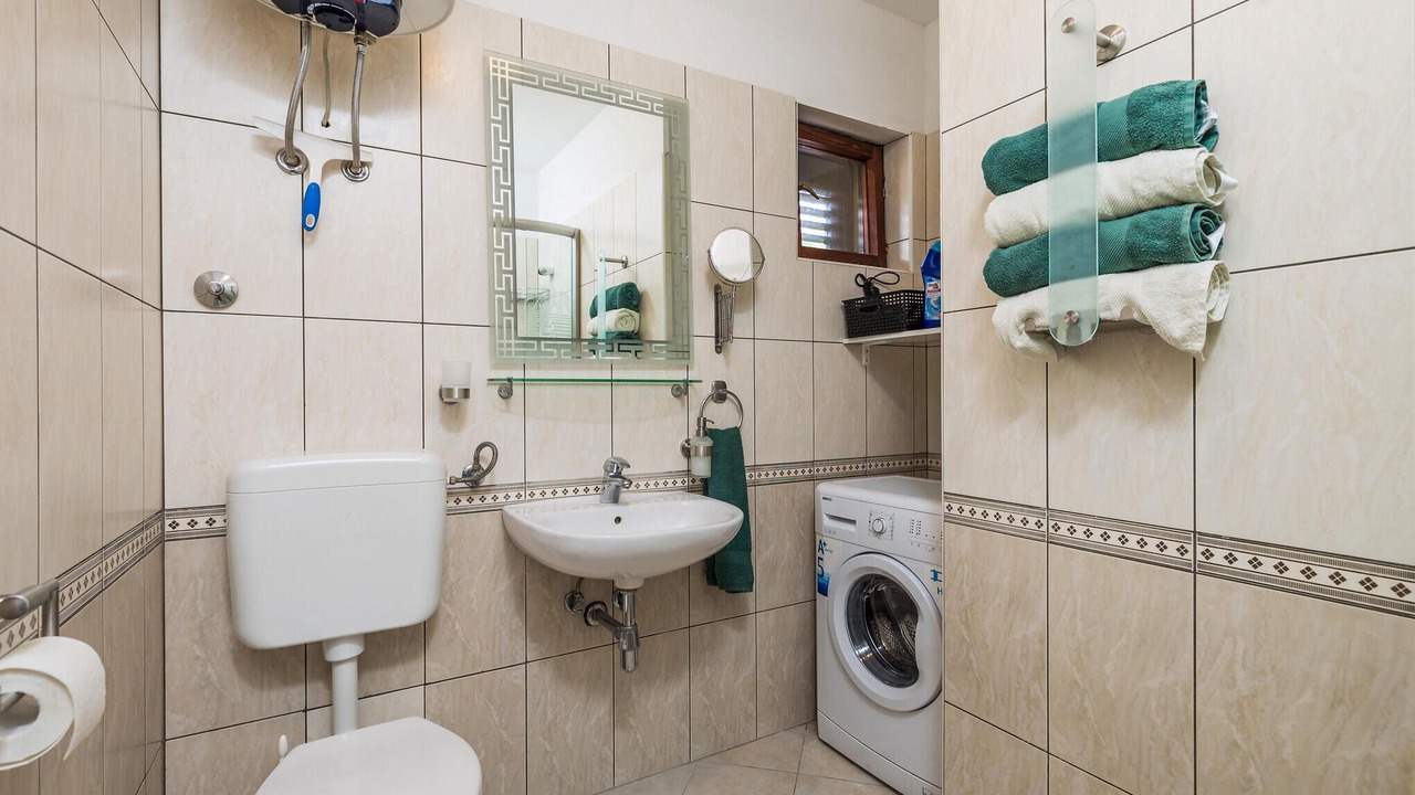 Photo of Bathroom in Banjol