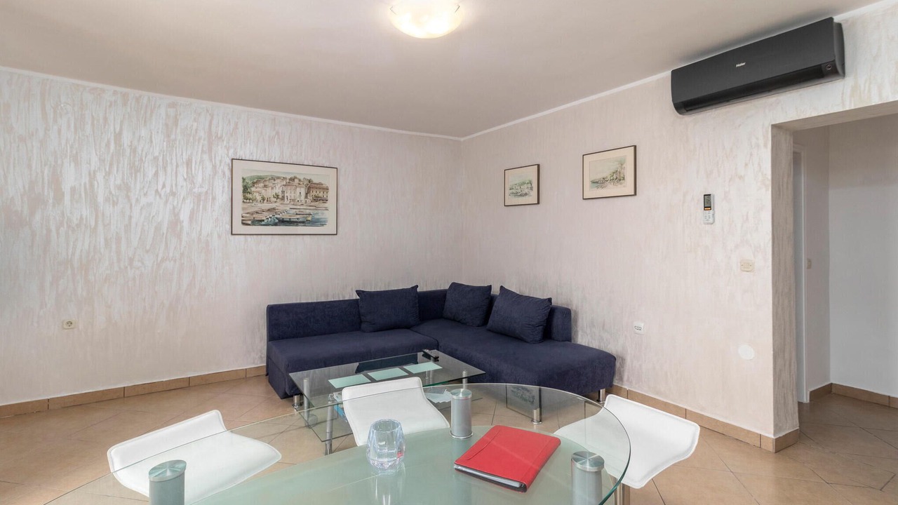 Photo of Bedroom in Banjol
