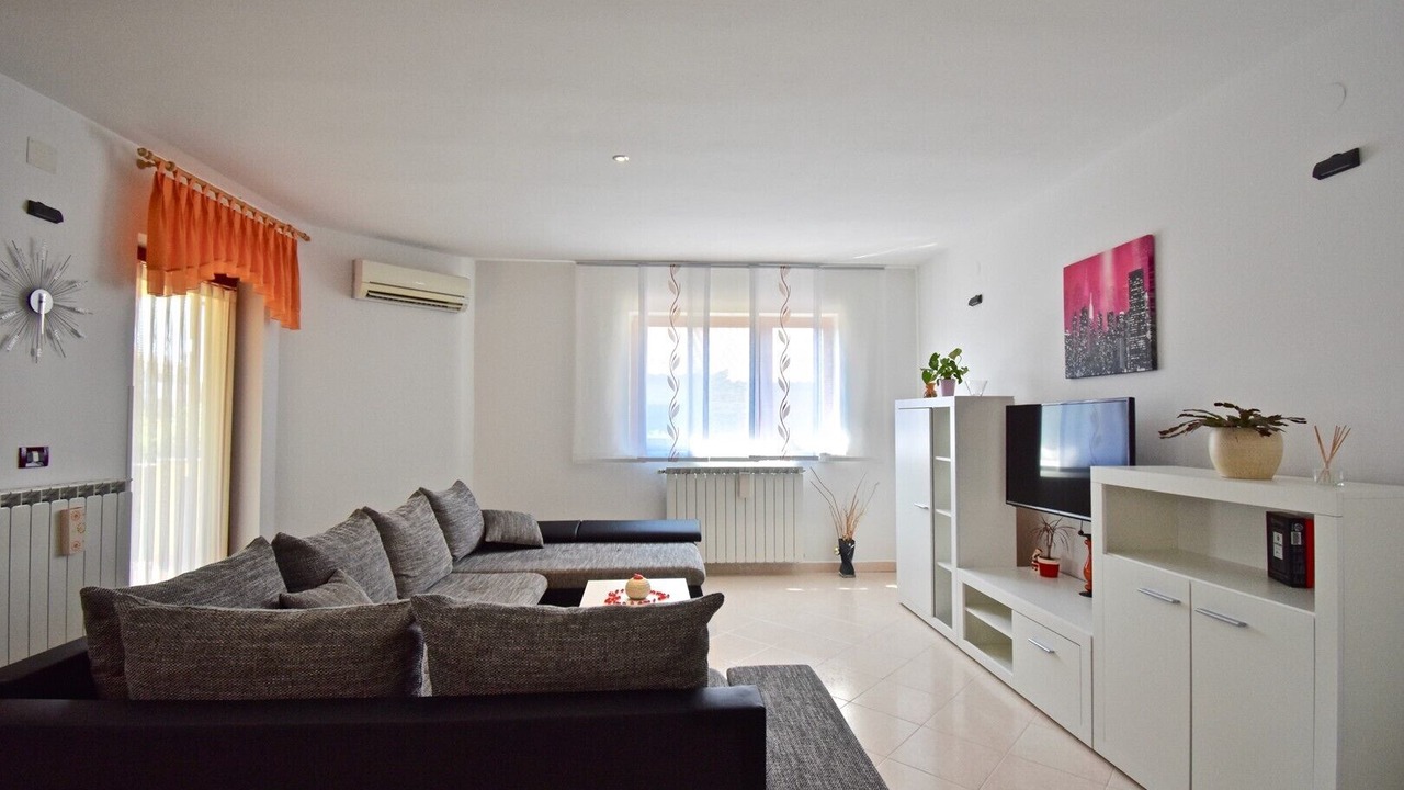 Photo of Livingroom in Nedescina