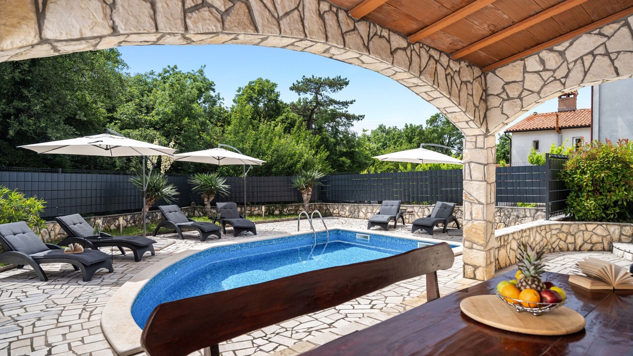 Photo of Outdoor in Vinez