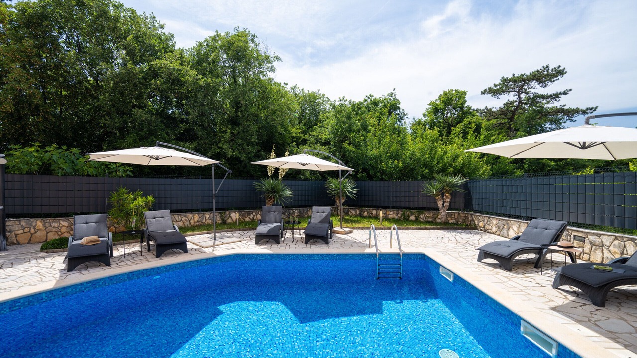 Photo of Outdoor in Vinez