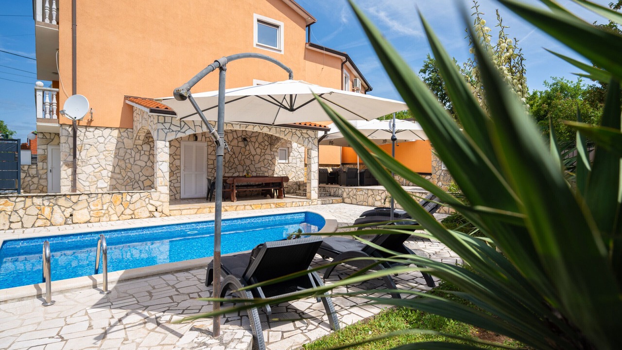 Photo of Outdoor in Vinez