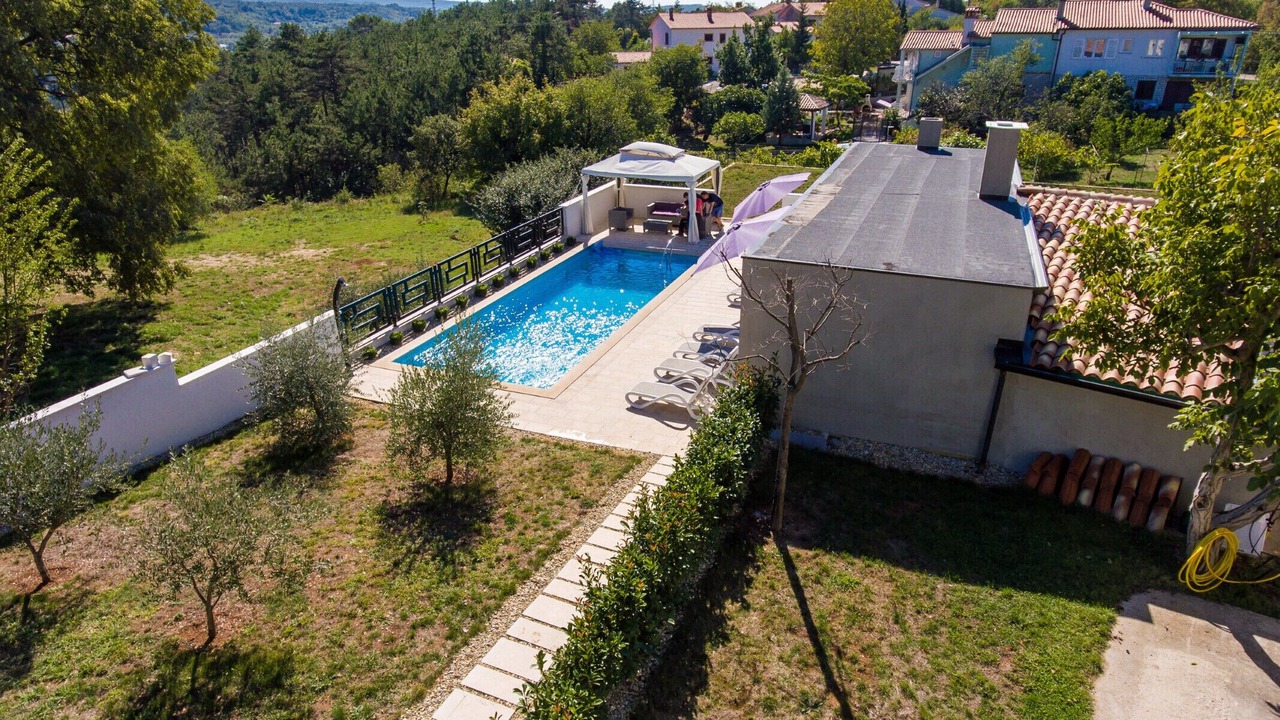 Photo of Outdoor in Vinez