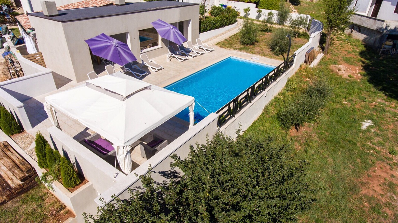 Photo of Outdoor in Vinez