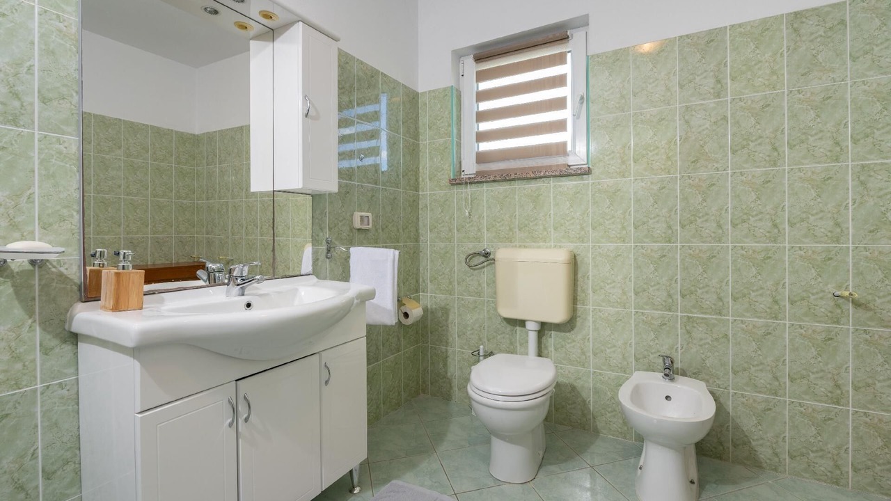 Photo of Bathroom in Vinez