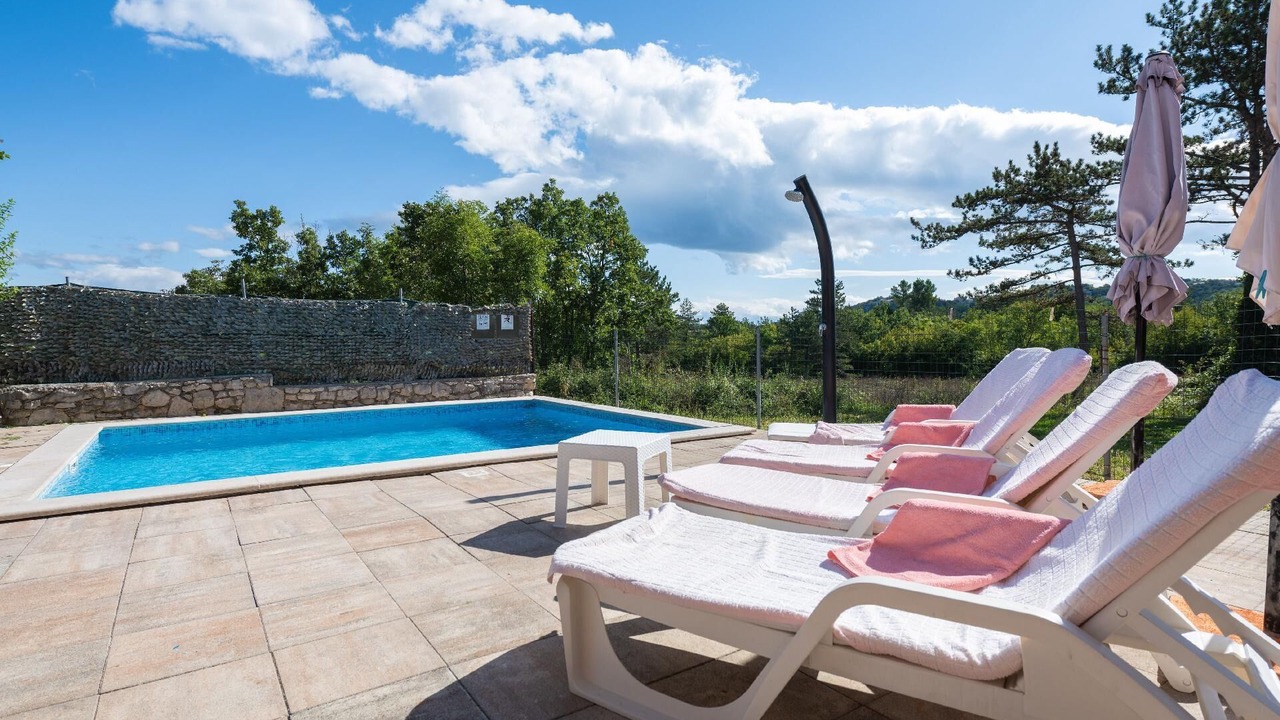 Photo of Outdoor in Vinez