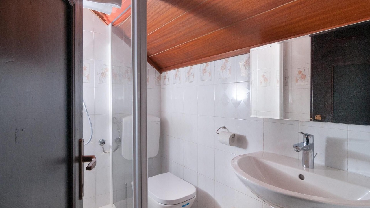 Photo of Bathroom in Tice