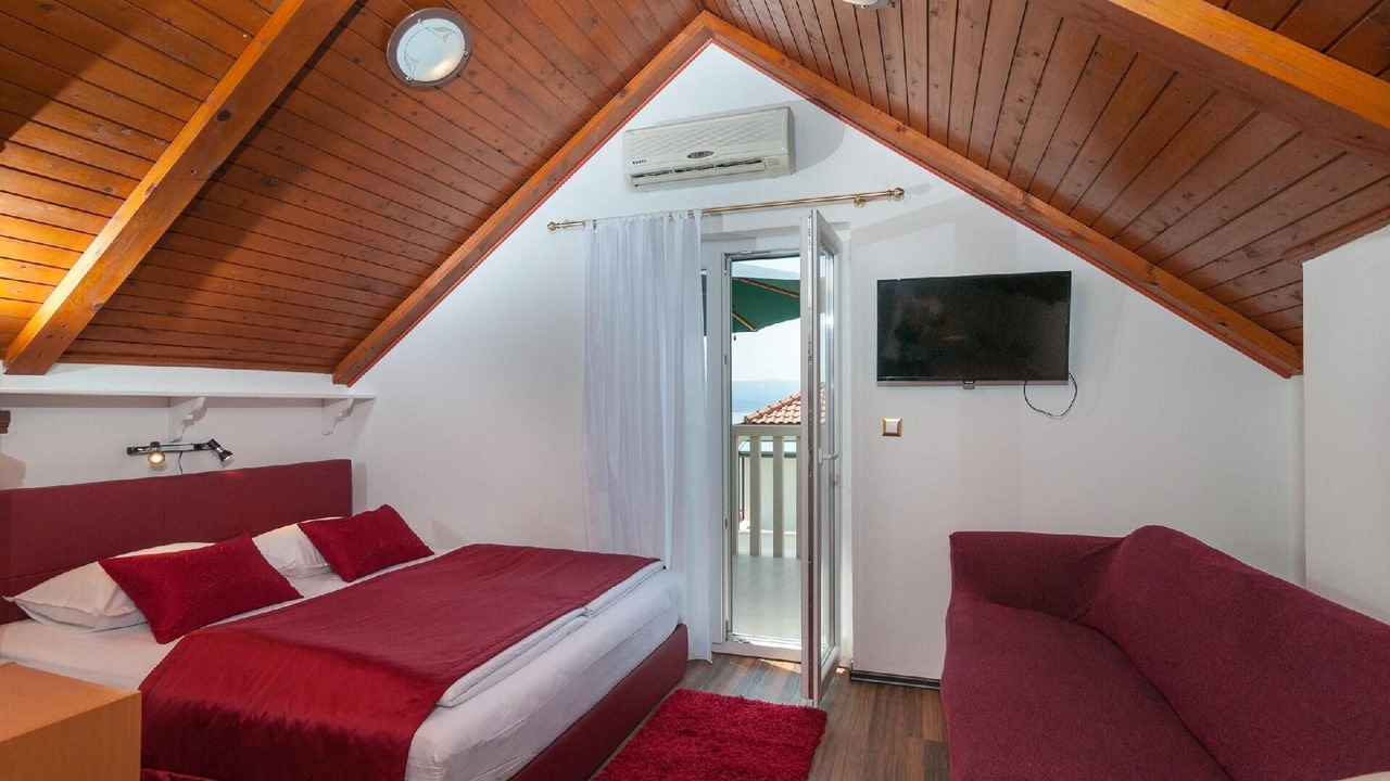 Photo of Bedroom in Tice