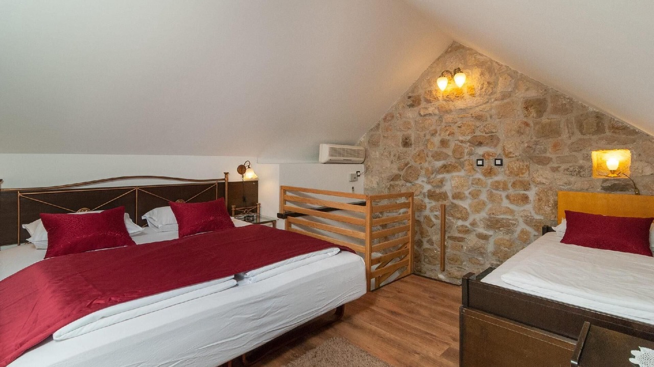 Photo of Bedroom in Tice