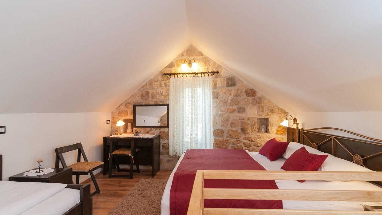 Photo of Bedroom in Tice