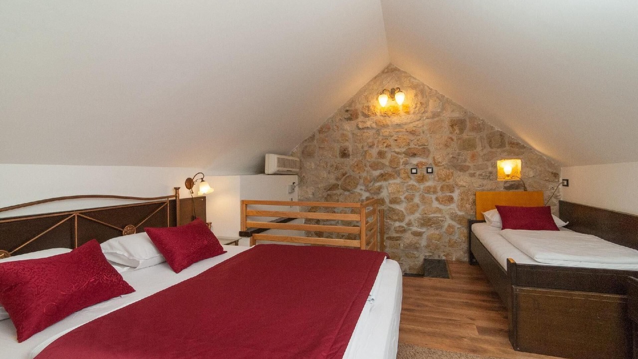 Photo of Bedroom in Tice