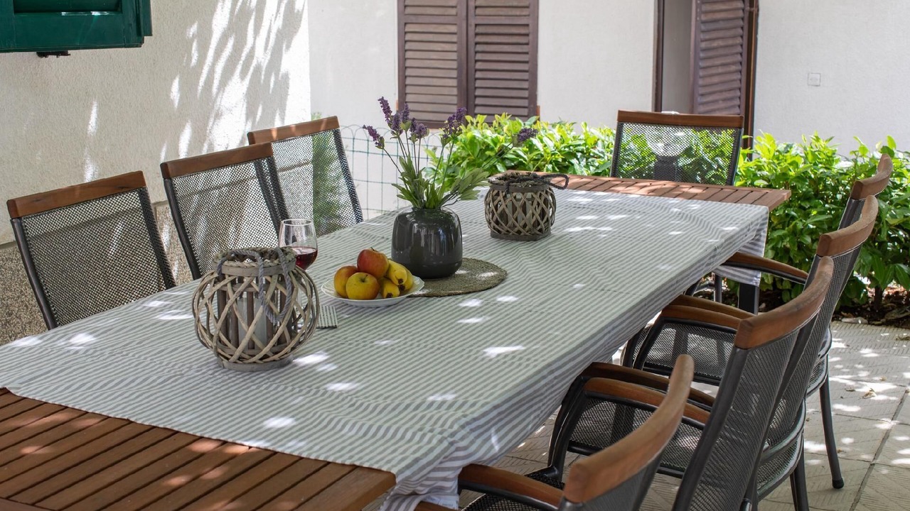 Photo of Outdoor in Medici