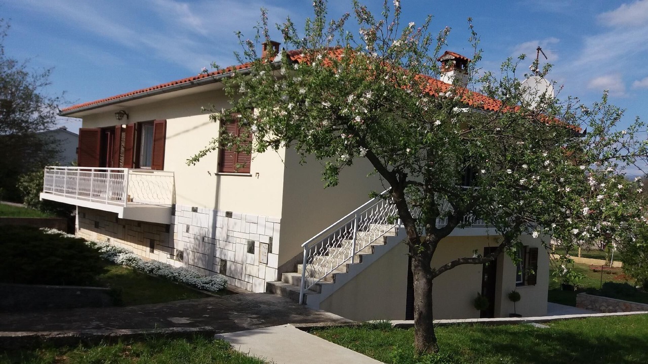 Photo of Outdoor in Vinez