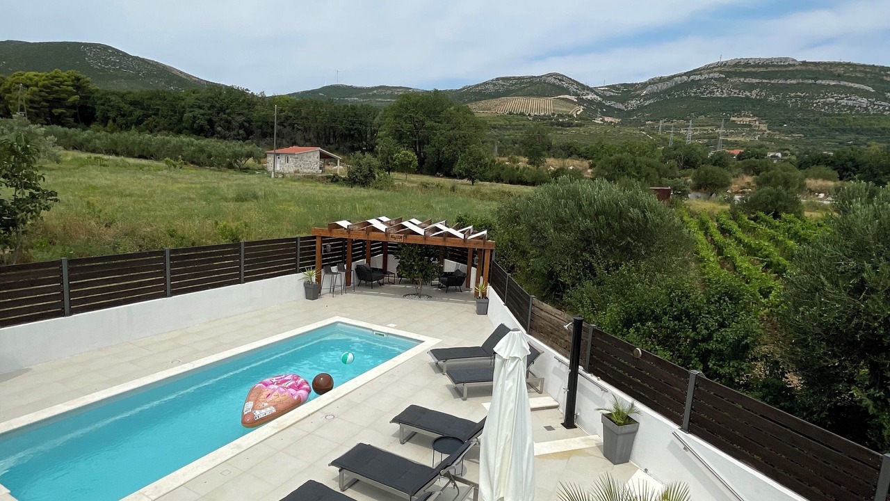 Photo of Outdoor in Rudine