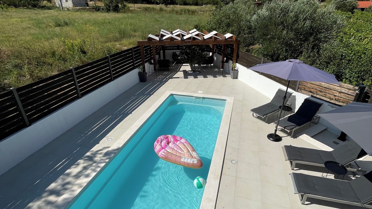Photo of Outdoor in Rudine